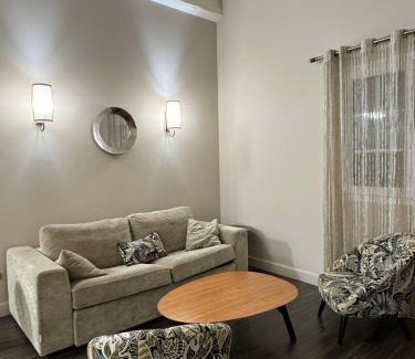 Riou - Petit Juas - Av de Grasse Villa | The Mazet