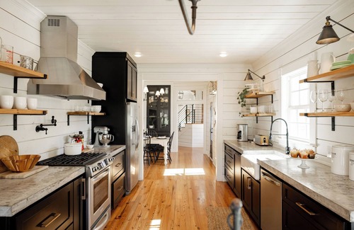 McGregor House | The McGregor House from HGTV's FIXER UPPER Season 3/Close to Waco