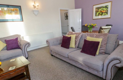 Llanrwst Apartment | THE MEADOWSWEET APARTMENT, pet friendly in Llanrwst