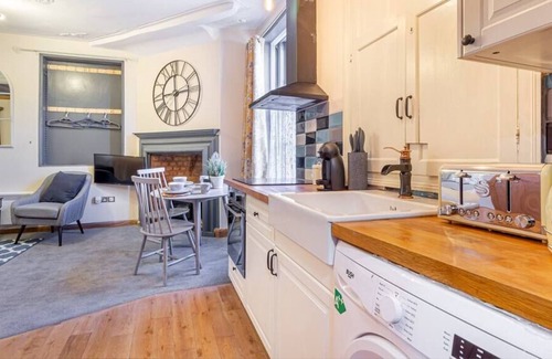 Hereford Apartment | The Merchant House - Studio - Hereford City Centre