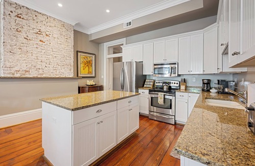 Historic District - North House | The Merchant on York St