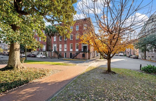 Historic District - North House | The Merchant on York St