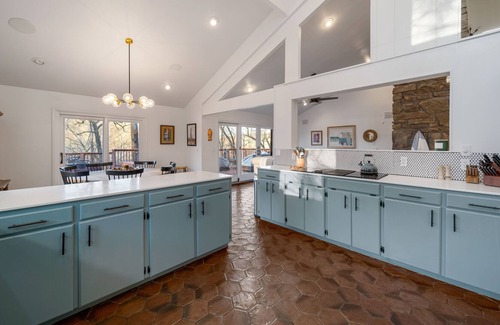 Vinita House | The Meres Retreat