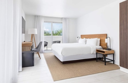 South Pointe Hotel | The Meridian Miami Beach by Kasa Living