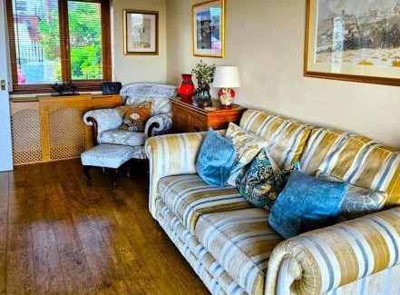 Llantrisant House | The Mews Llantrisant