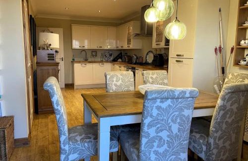 Llantrisant House | The Mews Llantrisant