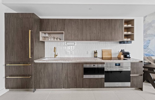 Overtown Condo | The Miami Penthouse - 51st Floor Luxury 3 Bedroom Condo with Breathtaking Views