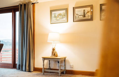 Castle Douglas House | THE MIDDLE BYRE, pet friendly, with hot tub in Gatehouse Of Fleet