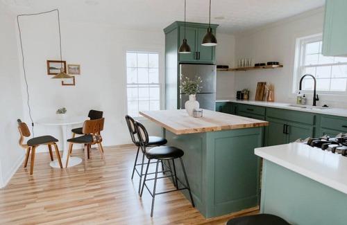 Dunean House | The MillHouse - Pool Table, 6 Minutes to Downtown