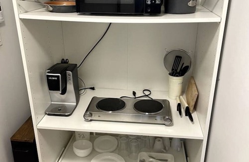 Hull Apartment | The Mini Apartment on Richer