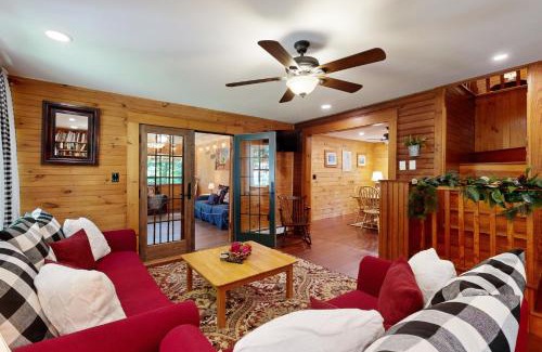 North Woodstock House | The Mitchell House