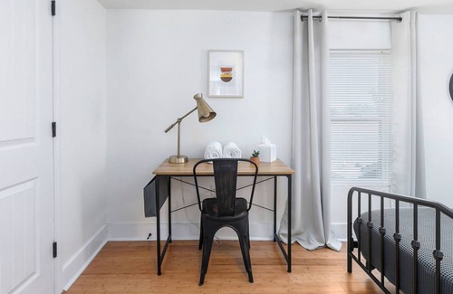 Crestline Heights Apartment | The Modern Magnolia S