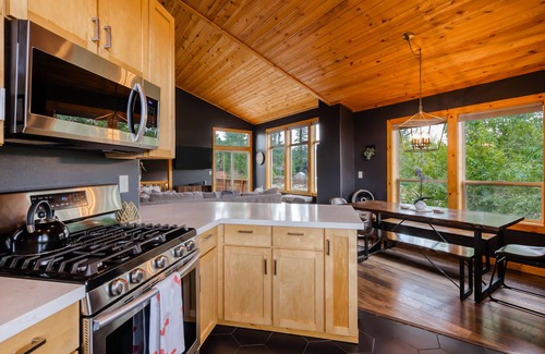 Truckee House | The Modern Moose Lodge | House in Truckee with a chef's kitchen and hot tub