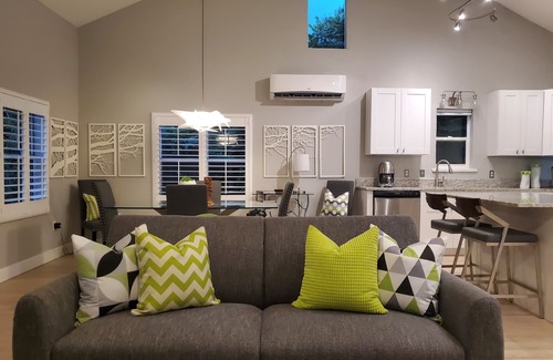 Mount Dora House | "THE MODERN TREE HOUSE" ~ Historic District ~ 2,100 Sq.Ft. Open-Plan ~ 3 BR/2BA