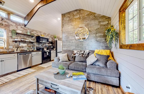 Evergreen House | The Montclair Drive Delight