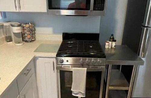 Montgomery Apartment | The Montgomery Oasis
