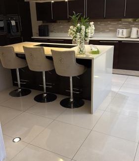 Walsall House | The moonlight manor