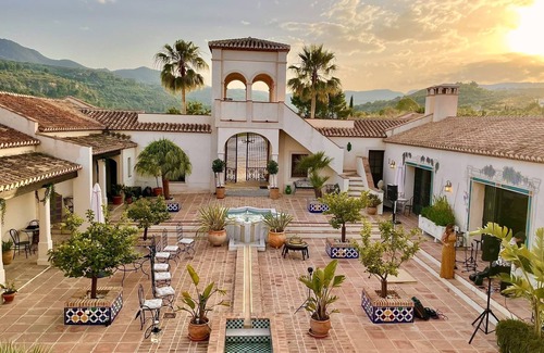 Albunuelas House | The most romantic hacienda in Andalucia