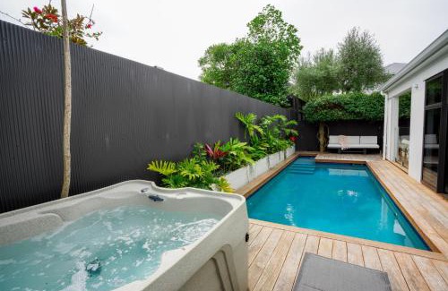 Mount Maunganui House | The Mount Retreat By Aotearoa Escapes