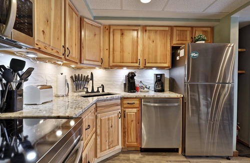 Killington Condo | The Mountain Green Nook with Views, Shuttle Bus, Pools, Hot Tub and Ski Rental Deals