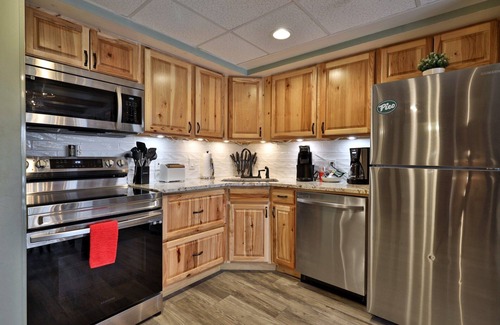 Killington Condo | The Mountain Green Nook with Views, Shuttle Bus, Pools, Hot Tub and Ski Rental Deals