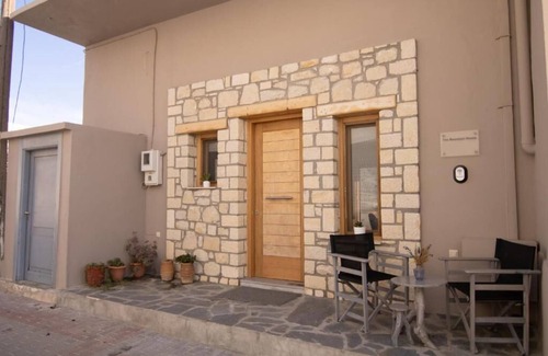 Tourloti Apartment | The Mountain House| Authentic Cretan Hideaway| Breathtaking & Nature Views
