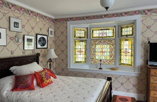 Auburn Bed & Breakfast | The Munroe Inn