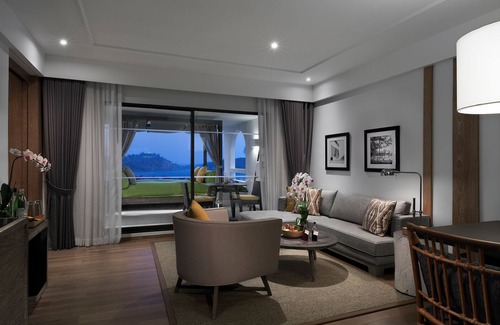 Nai Harn Hotel | The Nai Harn