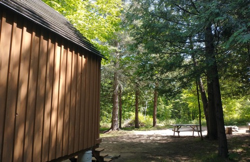 Central Frontenac Cabin | The Naturalist
