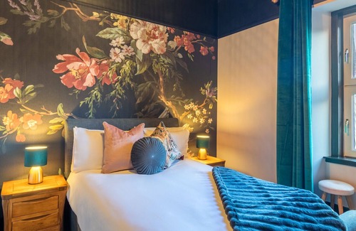 Inverness City Centre Apartment | The Nessting Place