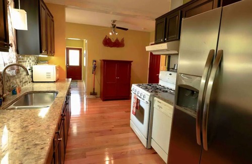 Oregon House | The Nest - a 4 bedroom house near the Lake Erie Shore