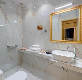 Ermoupoli Apartment | The NESTORIAN HOUSE