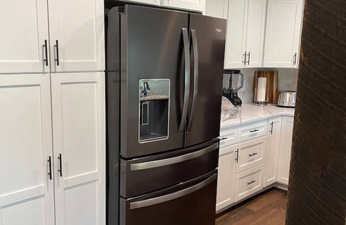 Mystic - New London Apartment | The Net Loft of Stonington “C”