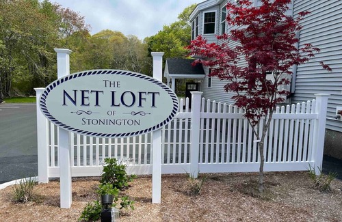 Mystic - New London House | The Net Loft of Stonington “D”