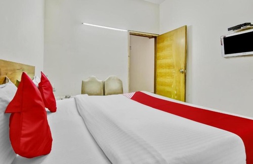 Karol Bagh Hotel | The New Anand Near Karol Bagh Metro Station