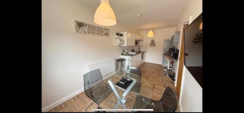 Nottingham House | The New Cottage