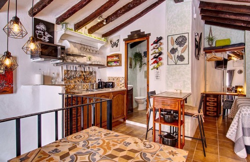 Canillas de Aceituno Apartment | The Nook - Elrecoveco