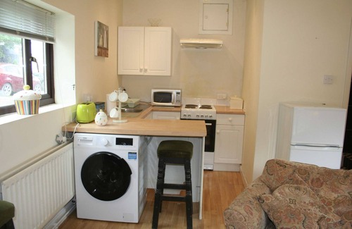 Mawr Cottage | The Nook - Farm Park Stay with Hot Tub, BBQ & Fire Pit