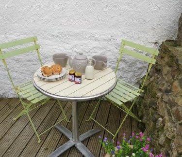 Bovey Tracey House | the Nook, Romantic cottage for two, Dartmoor and SW coast