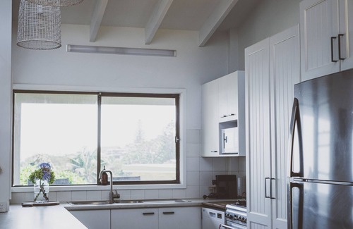 Port Macquarie House | The Norfolk Beach House with Lighthouse Beach view