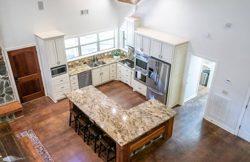 Lafayette County House | The O Stone, Discounted rate for LSU game day!