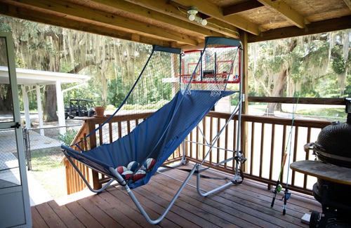 Adel House | The Oak House at Bullard Estates