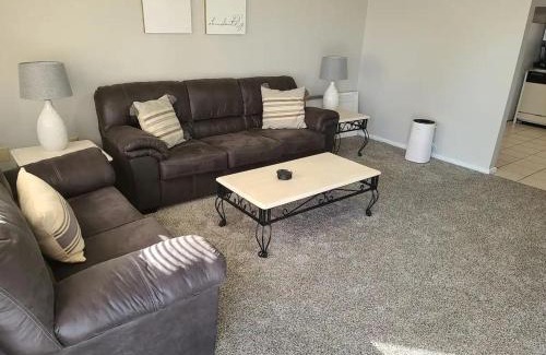 Clovis Apartment | The Oasis - C