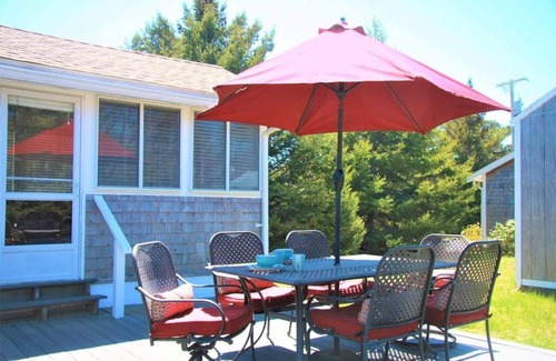 North Eastham Cottage | 🌊The Ocean Cottage on Thumpertown Beach
