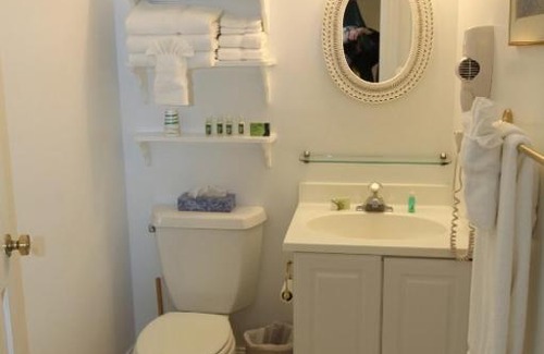 Ocean Grove Bed & Breakfast | The Ocean Plaza Hotel