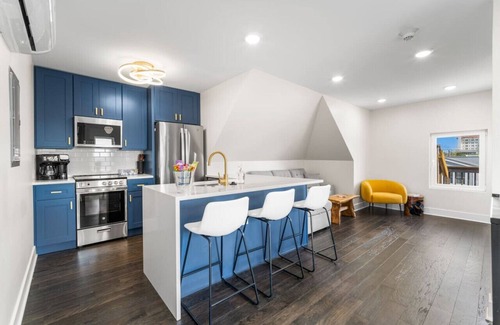 North End Apartment | The Octopus House: NEW 1BR Stylish Getaway
