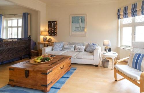 Aldeburgh House | The Old Bakery - Aldeburgh Coastal Cottages