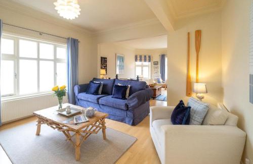 Aldeburgh House | The Old Bakery - Aldeburgh Coastal Cottages