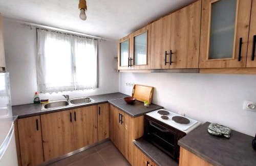 Mesotopos House | The Old Barn House