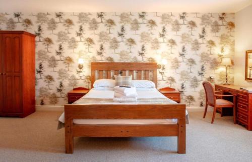 Warminster Hotel | The Old Bell - Warminster